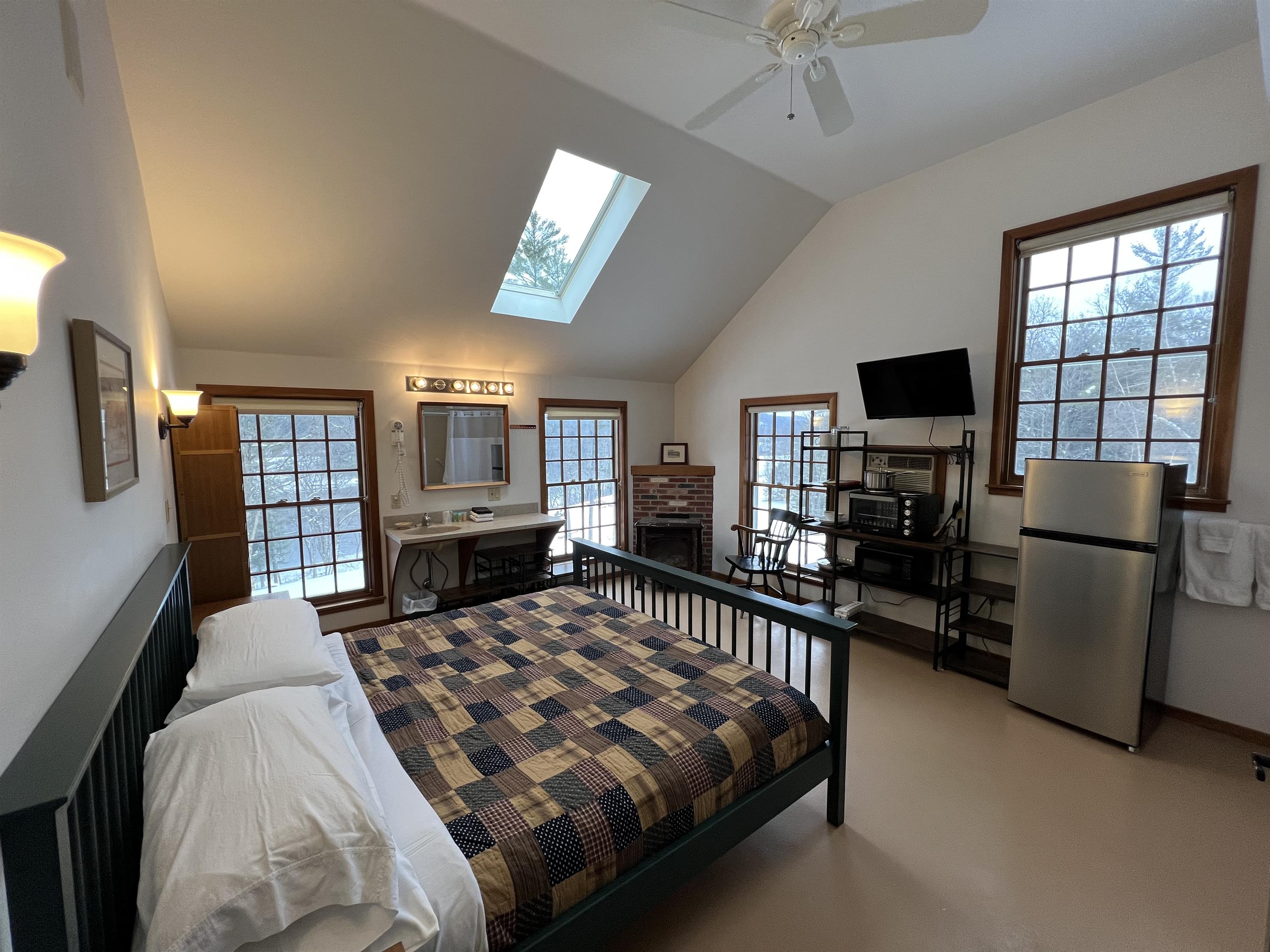 651 River Road - 5